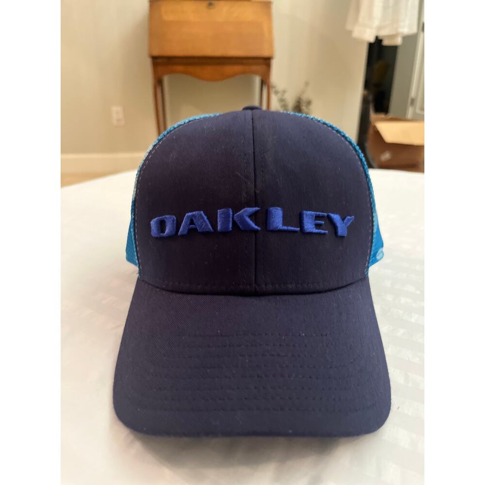 Oakley Silicon Bark Trucker Hat‎ Navy Blue Camo Mesh Back Snapback Logo Cap OSFA